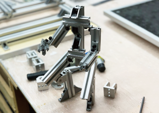 ロボット製造 工場見学＆ミニチュアロボット製作体験ツアー_photo02